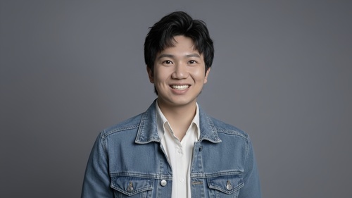 A headshot of Yubo Zhou