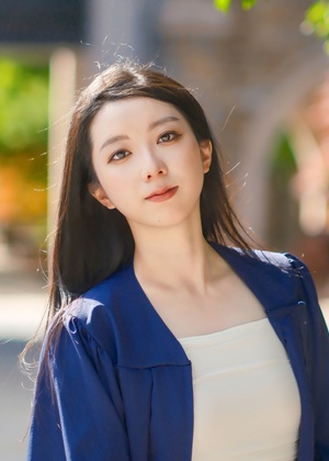 A headshot of Yinan Xu